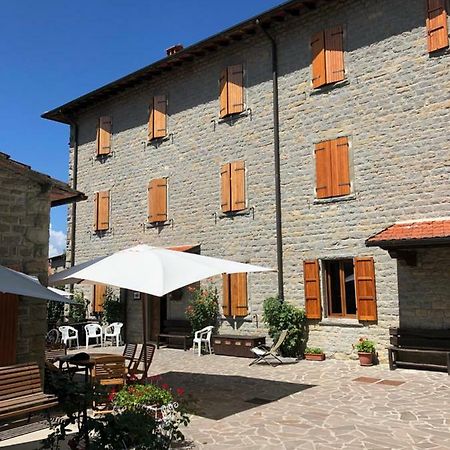 Albergo Ristorante Letizia Chiusi della Verna Exterior photo