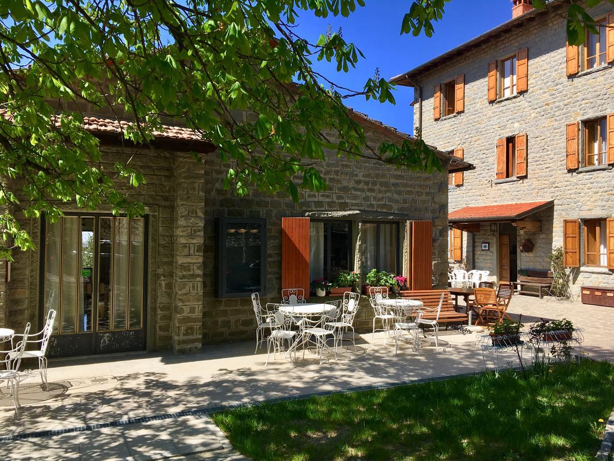 Albergo Ristorante Letizia Chiusi della Verna Exterior photo