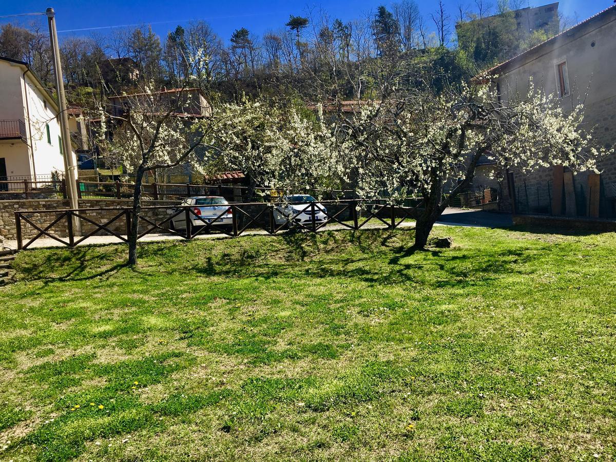 Albergo Ristorante Letizia Chiusi della Verna Exterior photo